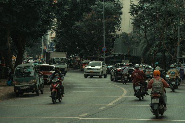 Expérience de conduite d'un café racer : ce qu'il faut savoir